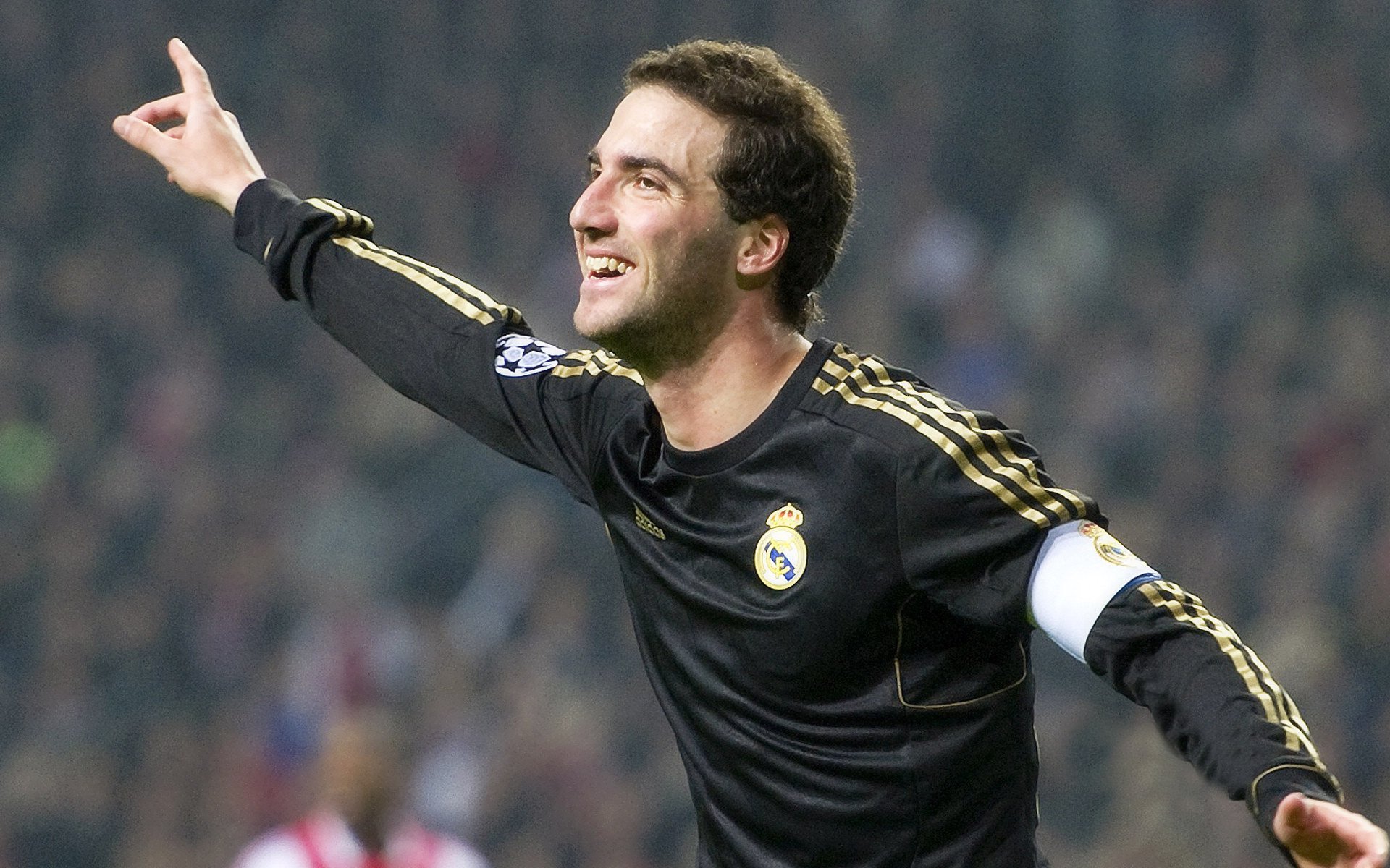 足球经典战术比赛，足球战术案例